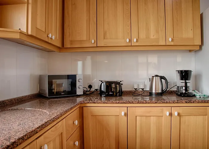 公寓 Spacious Corner Maisonette - Blessings 比尔基卡拉