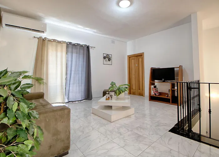 公寓 Spacious Corner Maisonette - Blessings *