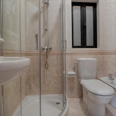 Spacious Corner Maisonette - Blessings * בירקירקארה