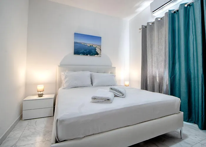 Spacious Corner Maisonette - Blessings Διαμέρισμα *